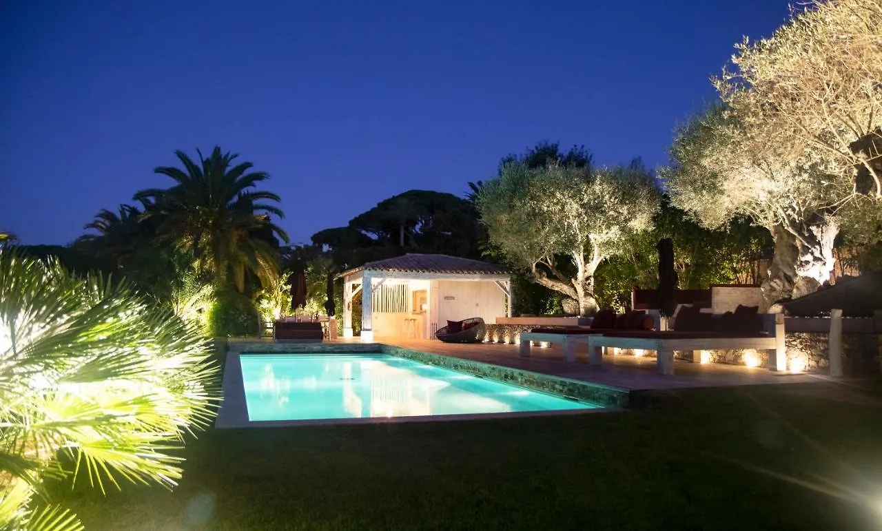 Vyylla Private Resort Saint-Tropez Bed & Breakfast